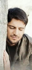 Her erkek kadınını düşünür.
Sami Yusuf