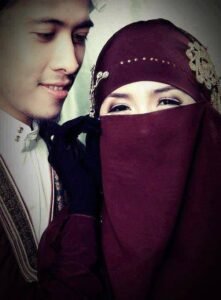 Müslümanın ilişkisi olmaz ! Eşi olur…