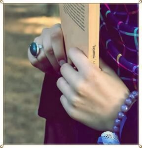 Aynı kitabı okuduğunuz biriyle karşılaşmak, bir ekmeği bölüşmek kadar kutsal..