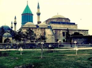 Bu dünyada " Allah razı olsun " cümlesi için çalışan..
– Ertuğrul Bayam