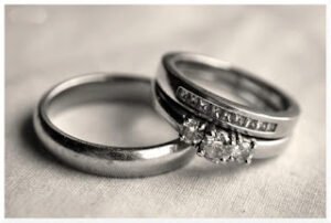 Nasıl ki KURAN’I KERIM’E Abdestsiz dokunmuyorsan, – Sevdiğine de Nikahsız dokunmayacaksın.