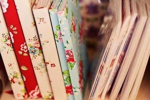 Kitap okumak,
tek ömre binlerce hayat sığdırmanın en
afili yoludur…