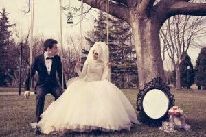 Eğer istersek, sen ben gafletini aşıp BIZ sırrına vakıf olabiliriz.. Gülnur Şahin