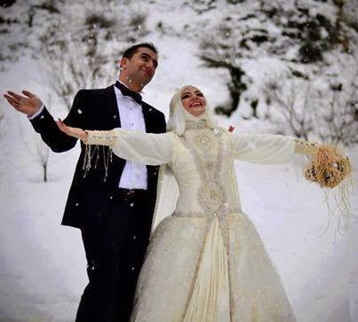 Bazıları ne kadar şanslı.. Hani şu
sevdikleri yanında olanlar :))