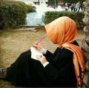 Ömrüme helâl kılınmayan biri için
Kırk yıl ağlasam ne çıkar..?
Tuğba Bal