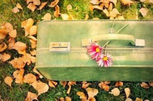 "Alıp başımı gidesim var da, aklımdakileri sığdıracak valiz
bulamıyorum.."