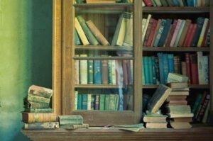 Kalbinin kitabını okuyamadıktan sonra, okuduğun tüm kitaplar
anlamsız kalacaktır…
Uğur Koşar