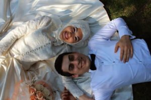 Yâr dediğin,
Namazlarına hakkıyla imam olacak – Ensar şimşek/ vuslat