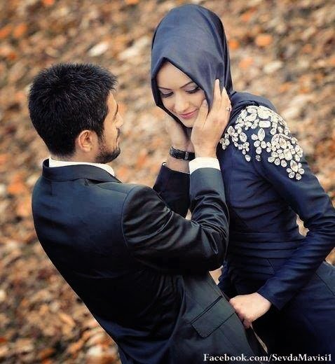 "Bırak da seni ben seveyim.
Yabancıya gitmesin gözlerin.”
Yuja Dab