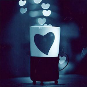 Aynalar türlü türlüdür yüzünü görmek
isteyen cama bakar…Hz. Mevlana