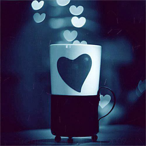 Aynalar türlü türlüdür yüzünü görmek
isteyen cama bakar…Hz