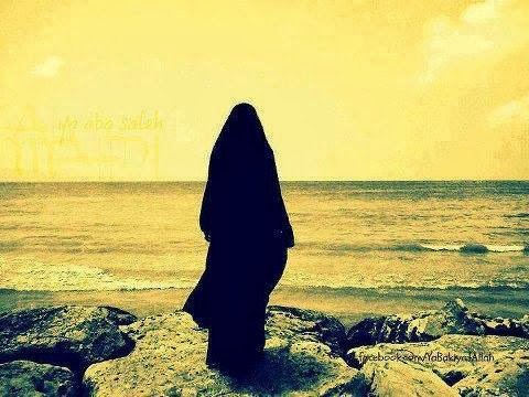 Ve bir nesli bozan da bir anne
sözüydü:
"Ben yaşayamadım, kızım yaşasın…"