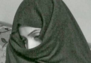 Suçlusun !
Sabah namazlarını SEN yoksun diye
cemaatle kılamıyorum.