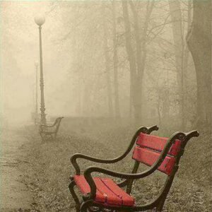 ”Yanlış kapının ardında beklersen
‘mutluluk’ gelmez…”
İlhan Berk