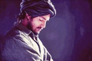 Ah be Yusuf'um! Şimdiki gömlekler
hep önden yırtılmış..