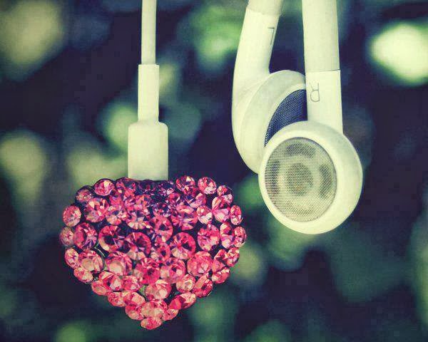 5 dakika sesini duyarsın, 23 saat 55
dakika mutlu olursun (: