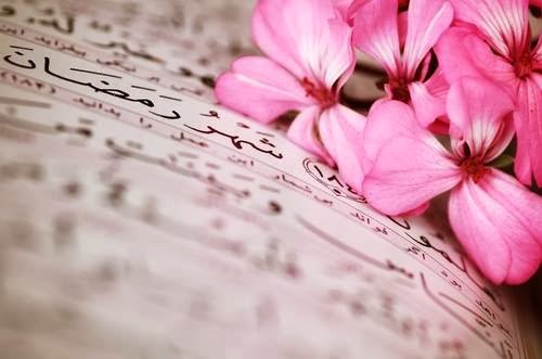 "Hayaller ve
dualar ne güzel kokuyor,
içinde iman olunca. . ."