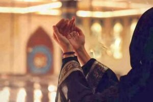 '' Benim için de Dua et '' diyorsun.
Etmesine ederim de. . 
– Şems-i Tebrizi