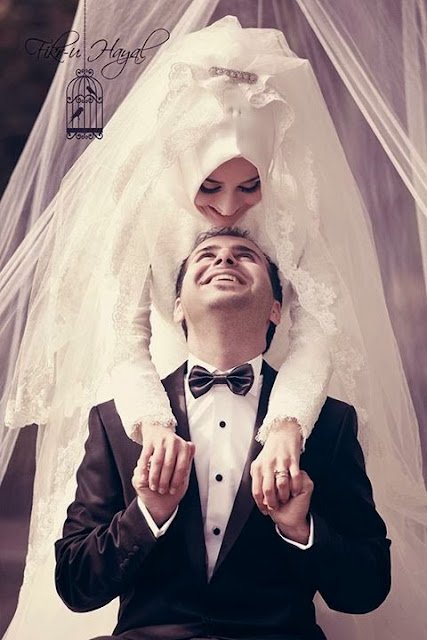 Mevlâ ol dese, sende bana helal – i
hoş olsan . . .