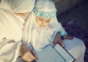 …anneniz "sıkı giyin üşütme" dese, "çocuk muyum
ben ya". . Hicret Gündüz