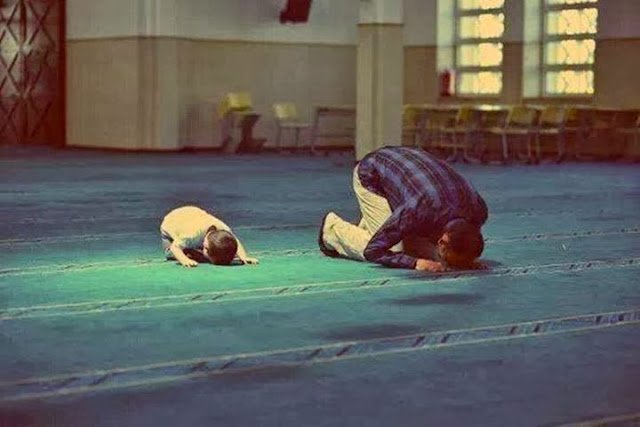 Allah'ım;
Sevdiklerimizi cami'ye cemaat eyle. .
(Amin)