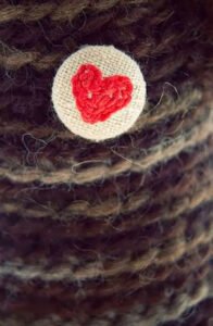 Rabbim,
İmkânsızlıklarımızı imkâna çevir.
İçimizden yorgunluğu sil.