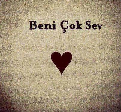 Sen beni sev,
Bedeli neyse ben öderim söz olsun…