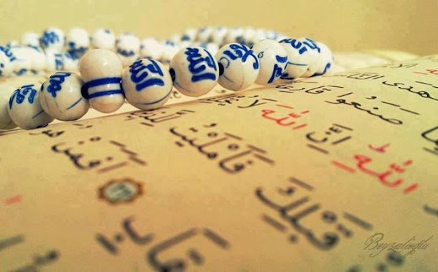 Kırılmış kalbine teselli arıyorsan insanlara değil,
Rabbin e git..