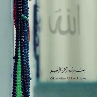 Aslında yalnız değilim