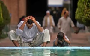 Kalk ve abdest al …
Tabiri caiz ise,"durumunu güncelle" 
Fatih Çakmak