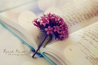 Önemli olan yaşamak değildir, başarmak hiç değildir. Önemli olan insan kalmayı bilmektir.