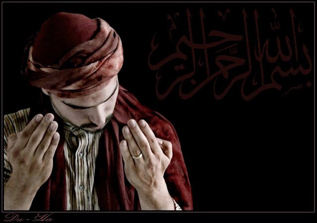 ALLAH’ım ..  Rahmetinden ümit kesenlerden değil, Sabırla bekleyenlerden eyle bizleri ..