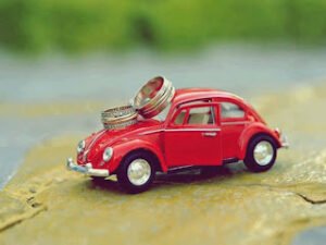 Rabbim sen güzelsin, güzeli seversin. Aklımızı, ahlâkımızı, kalbimizi güzel eyle…