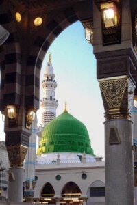 “Münkirlerden aslandan kaçtığınız gibi kaçın.”