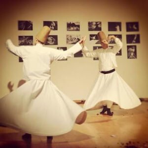 Kul Olmak Gibi Bir Derdi Olmalı Insanın…