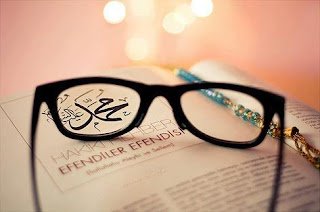 Size kendi aranızdan öyle bir Peygamber geldi ki zahmete uğramanız ona ağır gelir