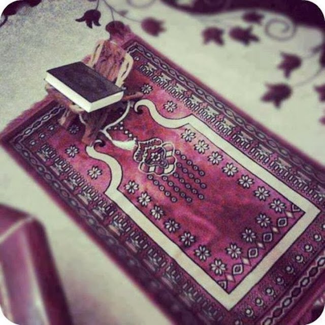 "Bizi, sabah namazına layık gören
Allah'a
H a m d o l s u n . . ."