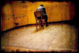 Sabırlı bir insanın öfkesinden sakının.
Şener Şen