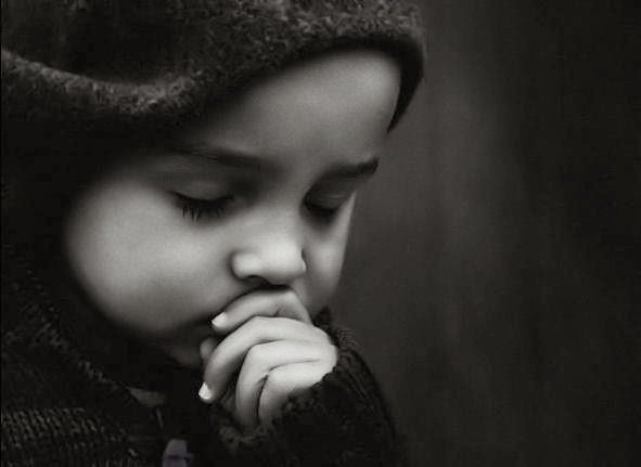 Sükûtunda sesi var ama,
Onu anlayacak yürek lazım.