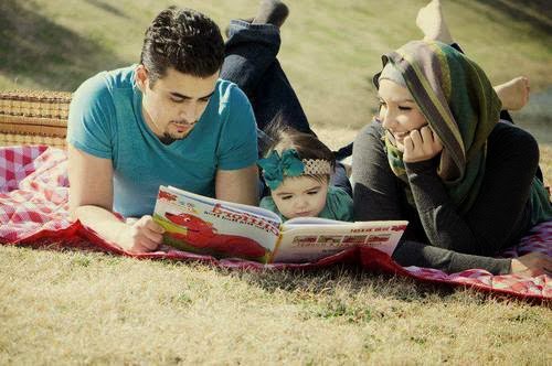 Zamanla anlıyor ki insan; Sevdiklerinle geçen her gün bayrammış . .