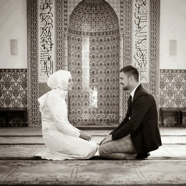 Dualarla sev derdi MEVLANA..
Dualarla sev ki,
Aşkın imana gelsin..!