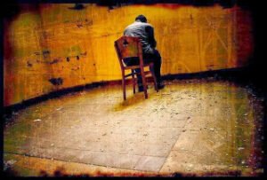 Aç mısın ? dedi. – Hayır dedim. Sen sormıcak mısın? dedi. – Ömrümü yedin doymadın mı?? dedim. … Sustu.