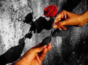 Nimet içinde iken dostluktan söz açıp, ‘kardeşim’ diyeni dost sayma..