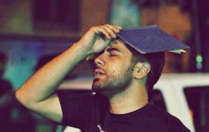 Hep sevindirici şeyler arama.  Bazen seni üzecek şeylere yönel.