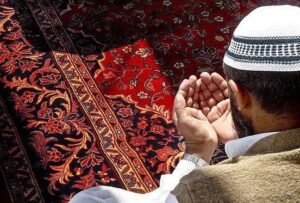 Ya Rabbi! Bize dünyada ve ahirette iyilik ver, bizi cehennemin o korkunc azabindan koru