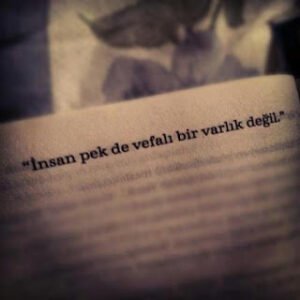“Terazinin bir kefesine deve olmakla yük taşımak, diğer kefesine de insan olmakla ibadet etmek konulsa..”