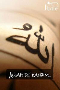 Sustum…
Düşündüm…
Durgunlaştım…
En çok 'Hüzün'dü adım…
Ama; Elhamdülillah hiç Yalnız
kalmadım…